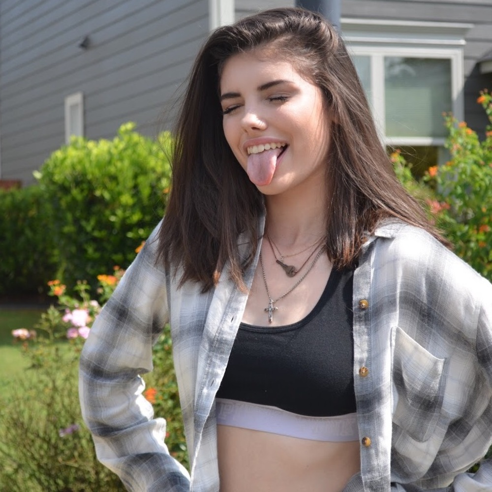 Meet your Posher, Madi